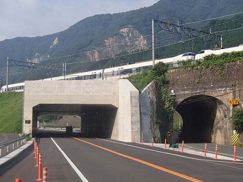 北陸本線 新疋田～敦賀間 愛発Bv